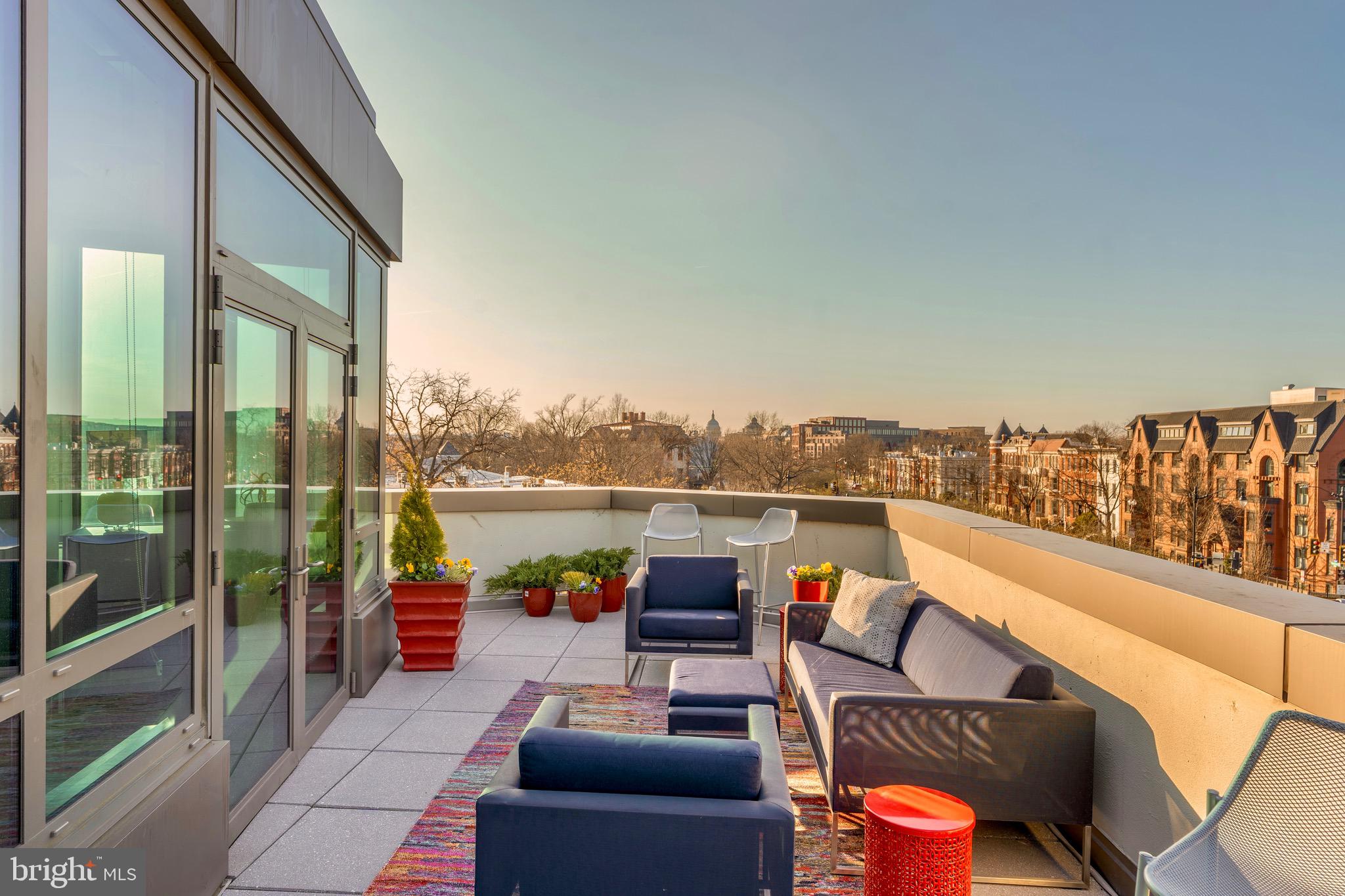 CAPITOL HILL - Residential