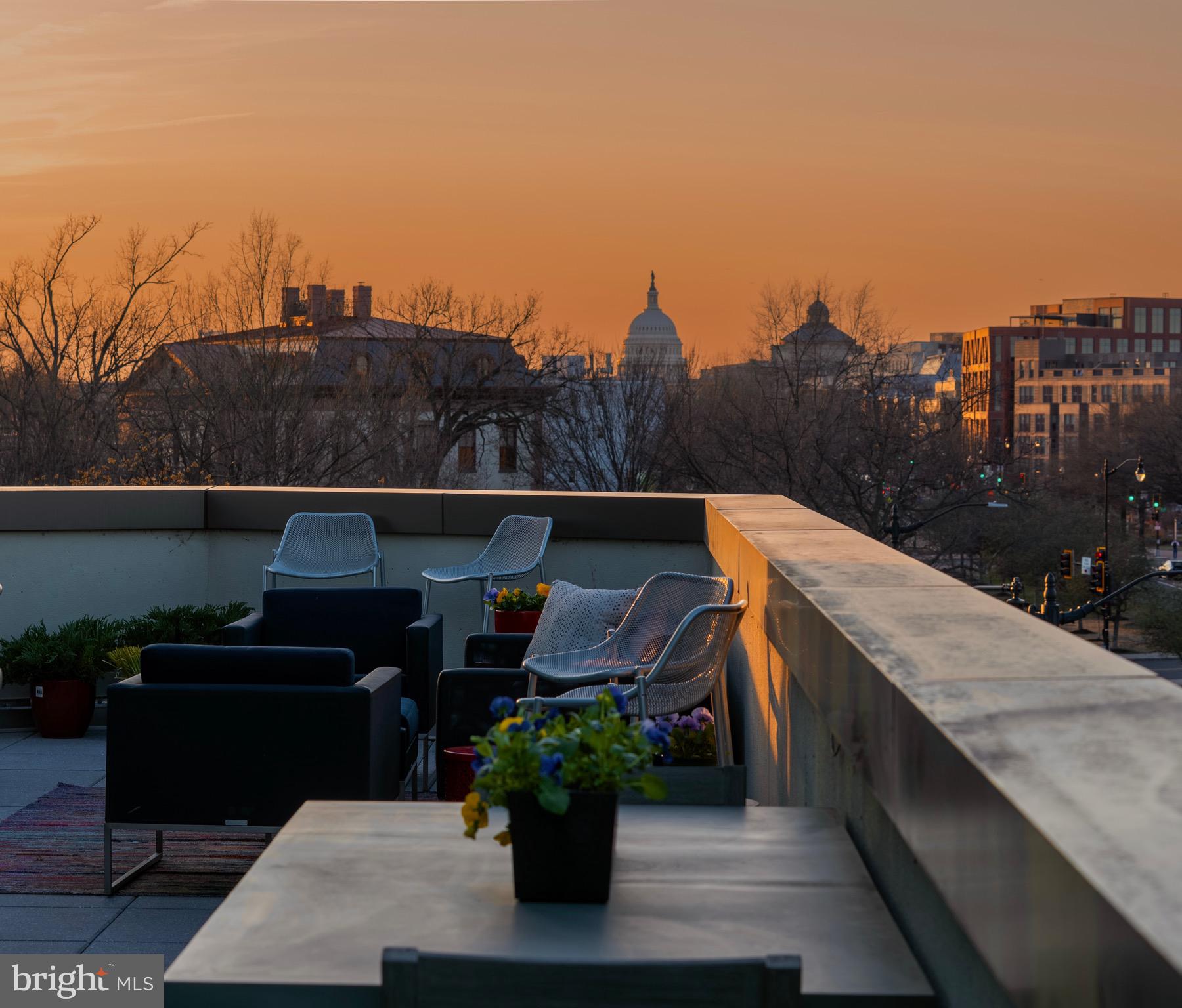 CAPITOL HILL - Residential