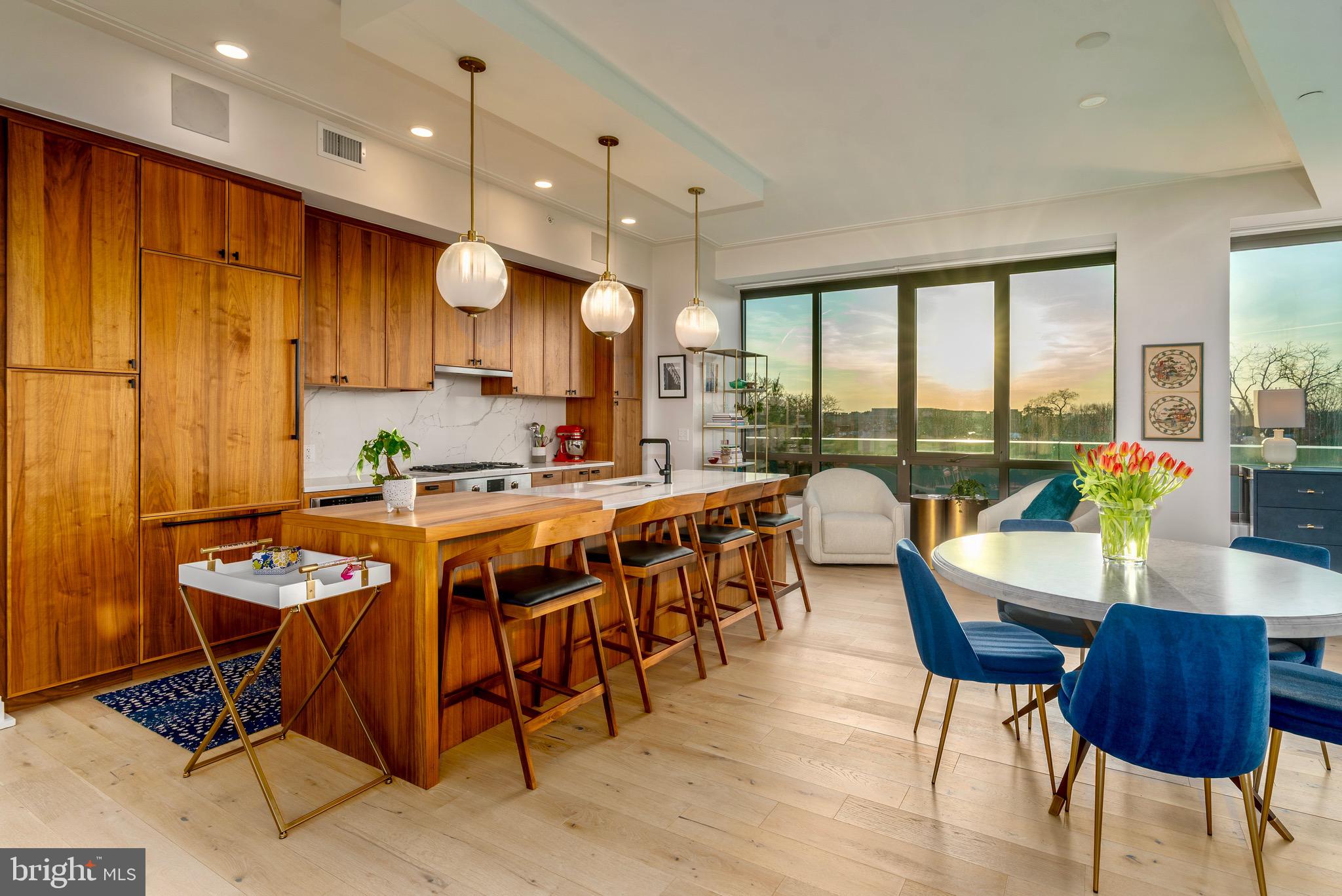 CAPITOL HILL - Residential
