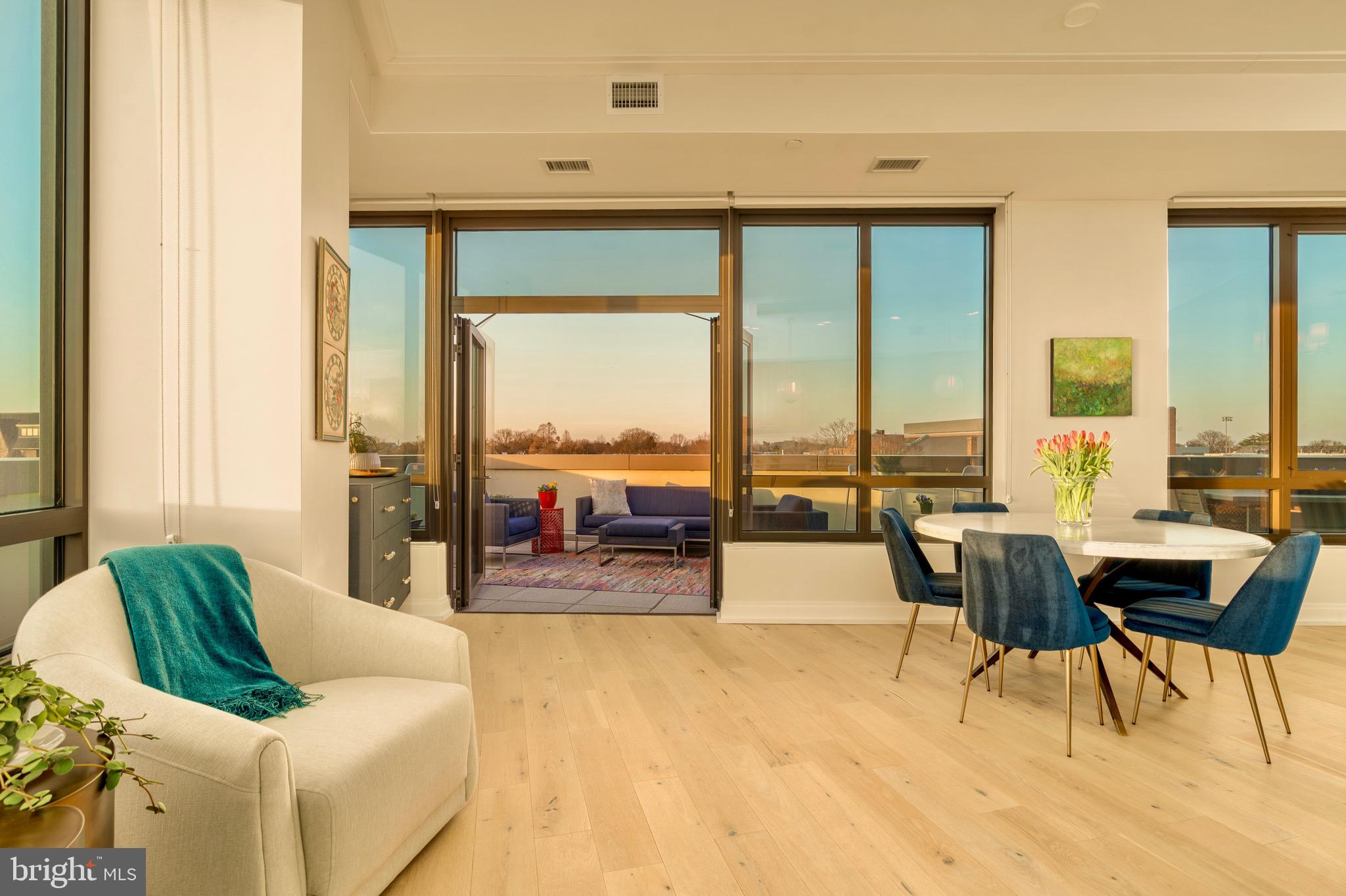 CAPITOL HILL - Residential