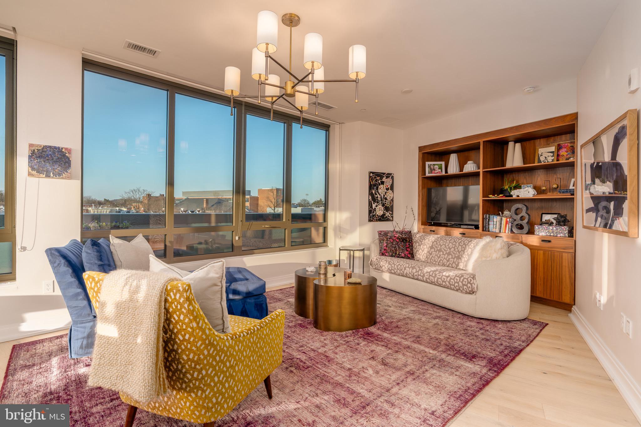 CAPITOL HILL - Residential