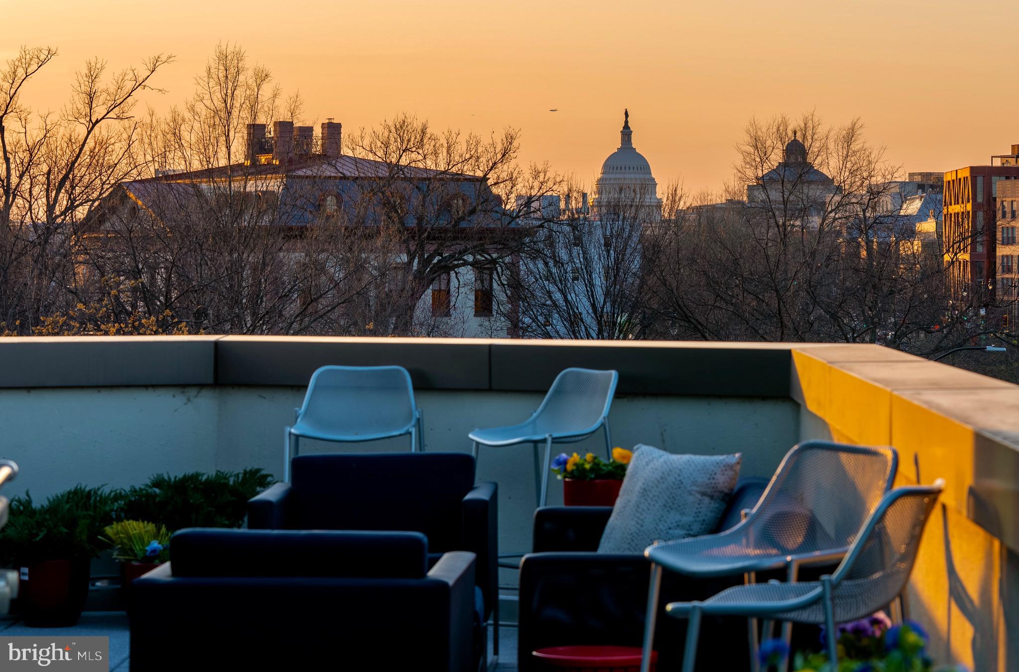 CAPITOL HILL - Residential