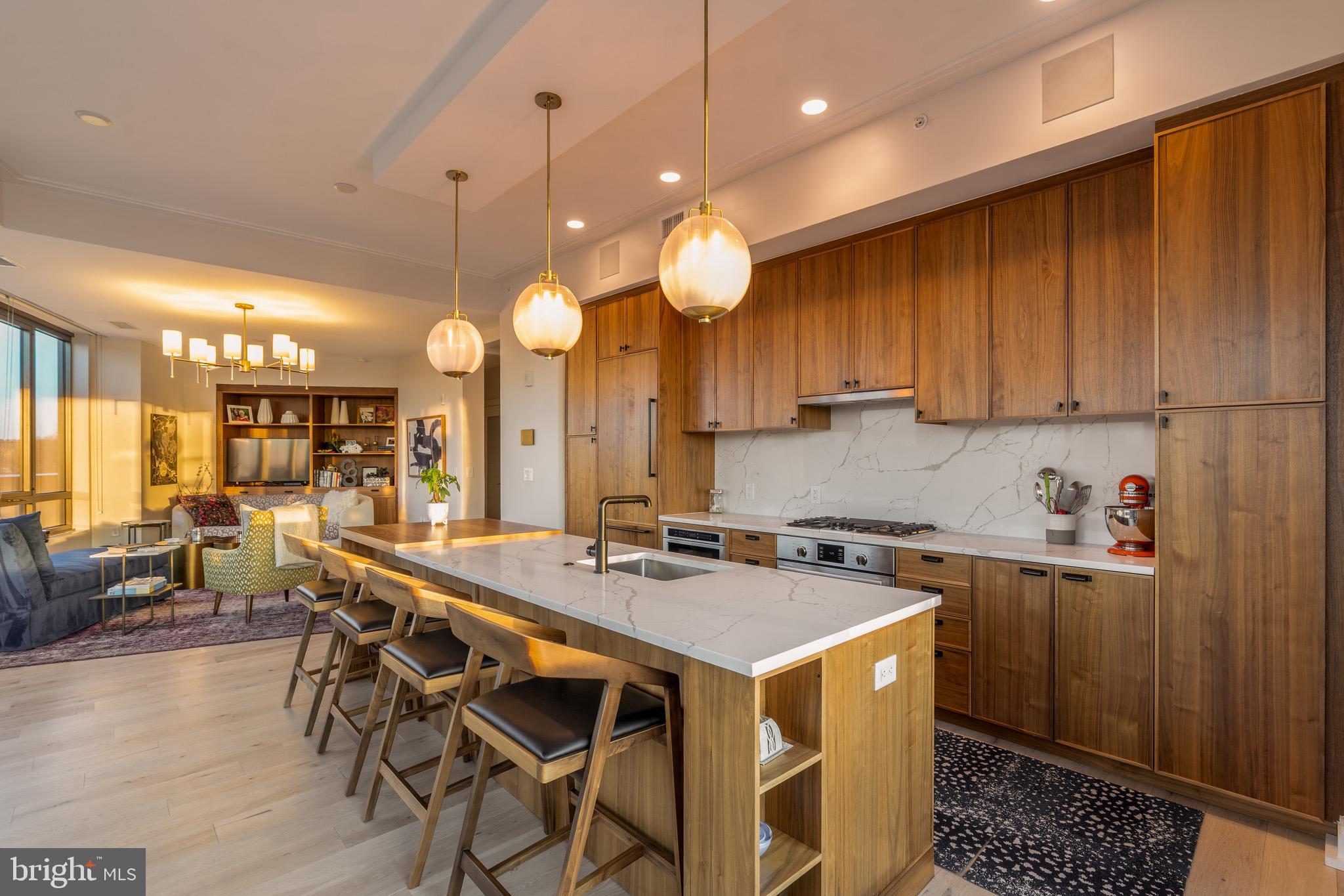 CAPITOL HILL - Residential