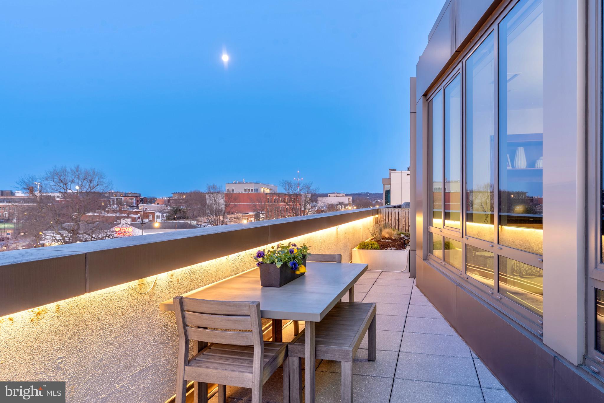 CAPITOL HILL - Residential