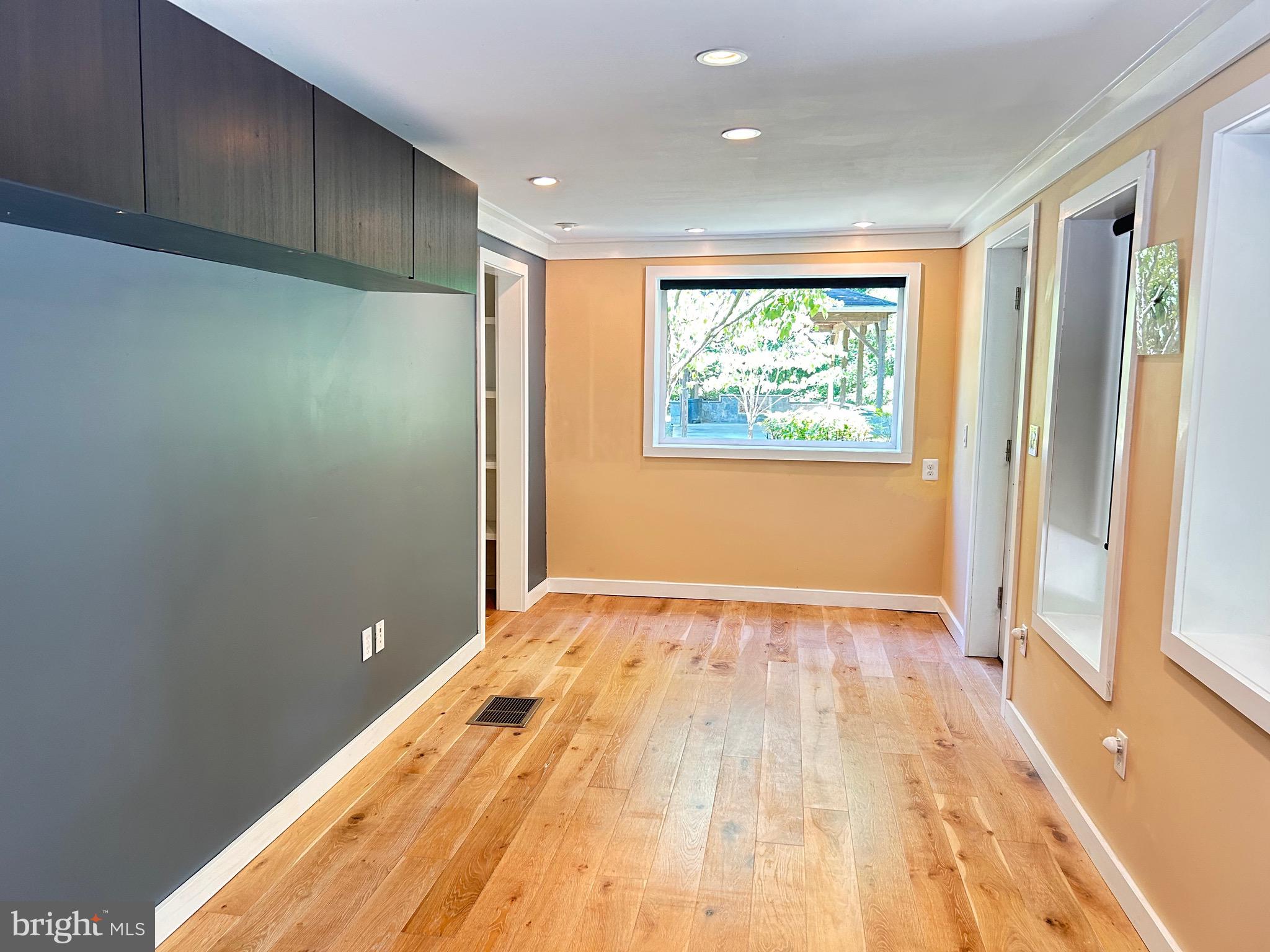 OAKLAWN - Residential