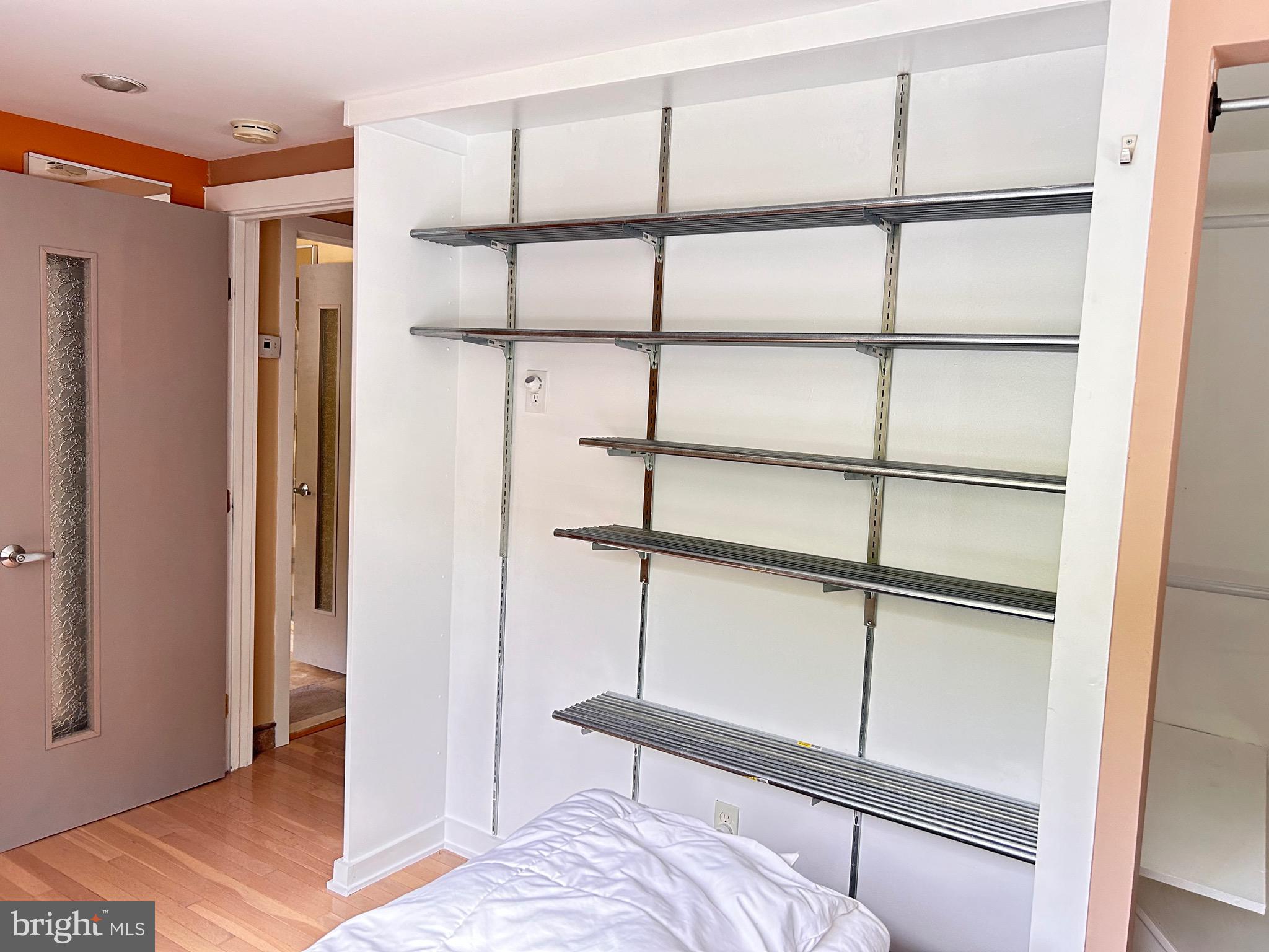 OAKLAWN - Residential