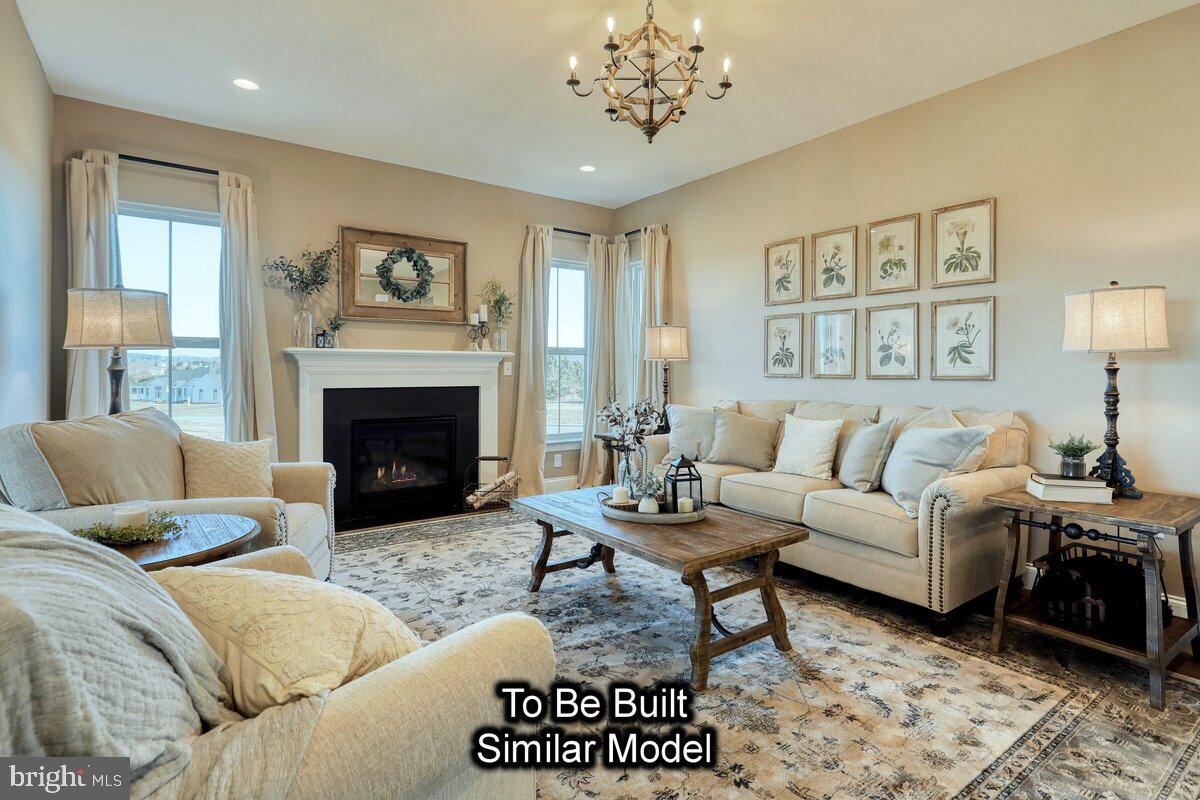 HICKORY POINTE - Residential