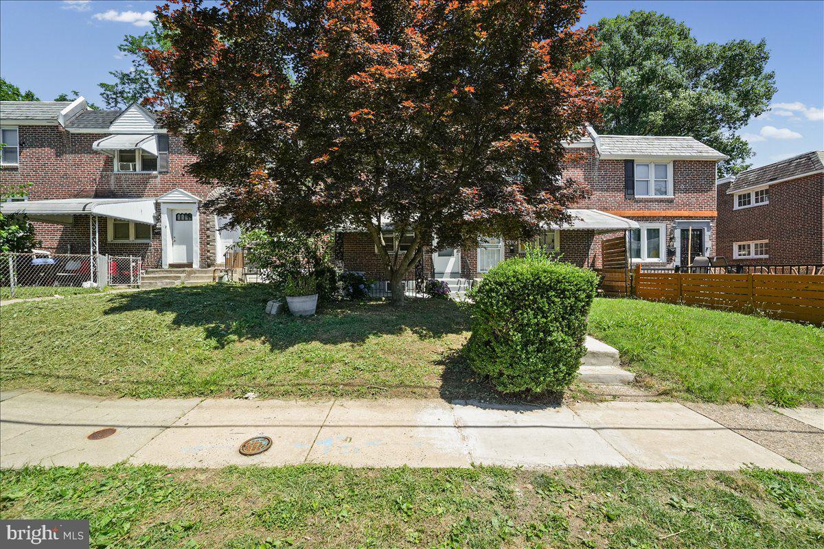 407 W 21ST STREET