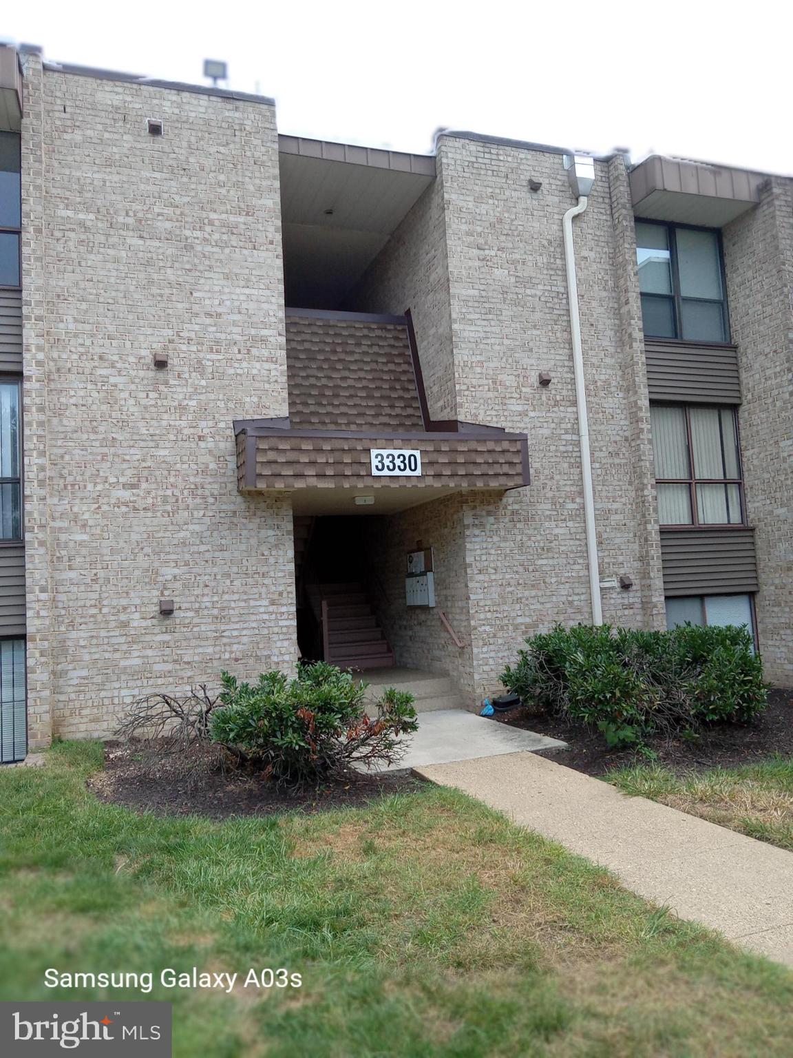Fully freshly updated, painted. New LVT flooring installed. This spacious 2 br, 2 ba, great living on top of the building . Features big windows and ensuite full bath, outdoor balcony overlooks beautiful landscaping and a trail. Community amenities includes party room, outdoor BBQ GRILL area. Super location to shops, market, stores and National Harbor. A rare find property! Ready for you! Best unit in this sub. TOP UNIT.