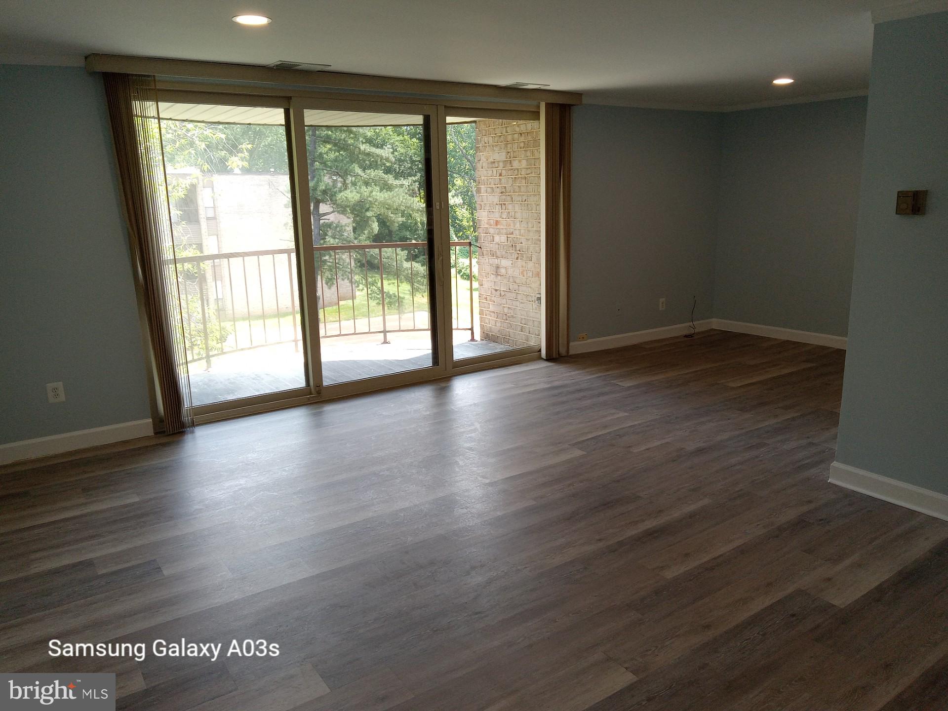 HUNTLEY SQUARE - Residential