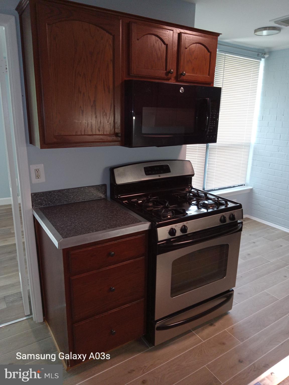 HUNTLEY SQUARE - Residential