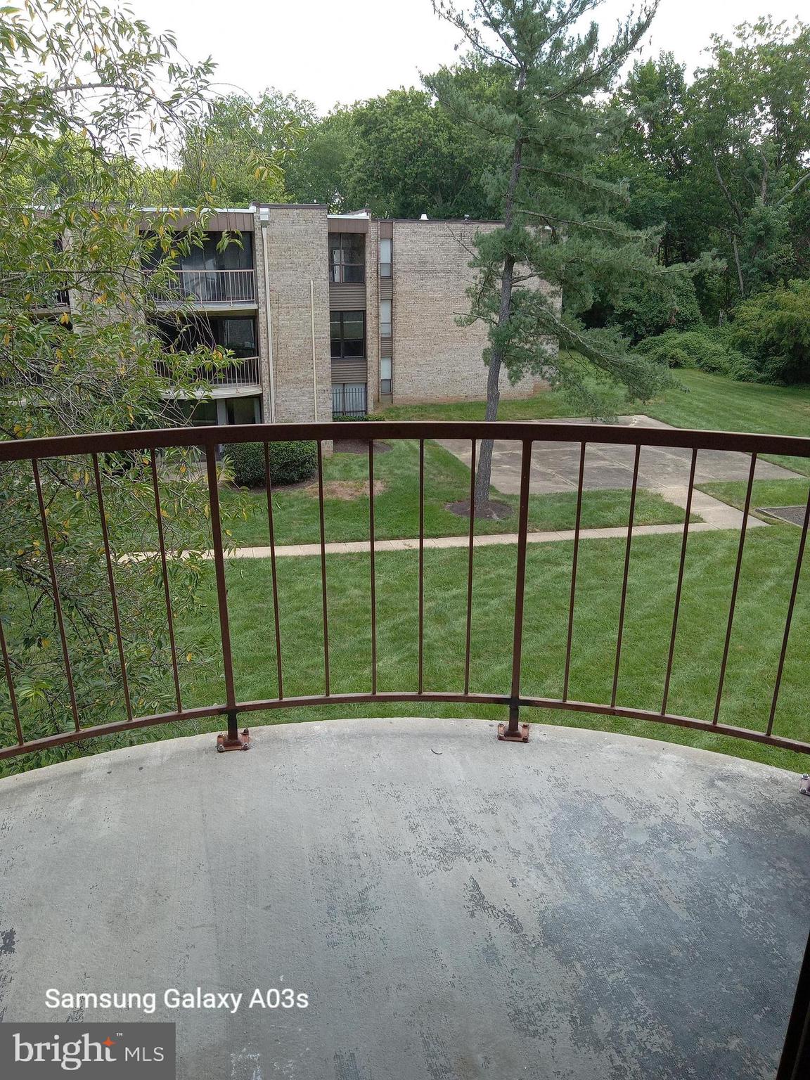 HUNTLEY SQUARE - Residential