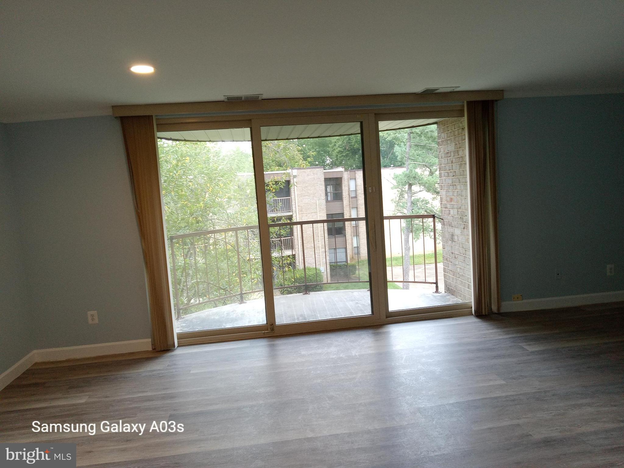 HUNTLEY SQUARE - Residential