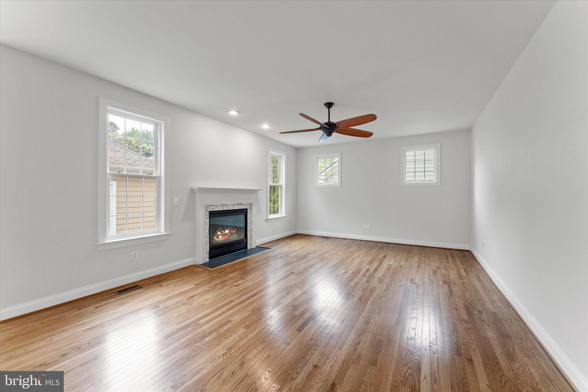 COURTS OF ST FRANCIS - Residential Lease