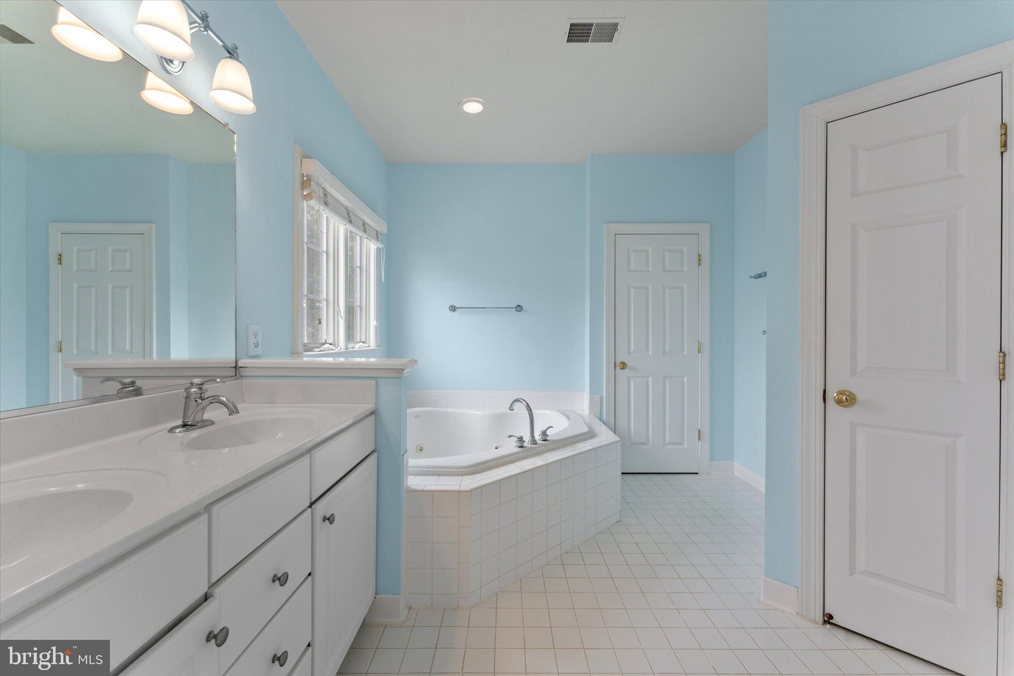 COURTS OF ST FRANCIS - Residential Lease