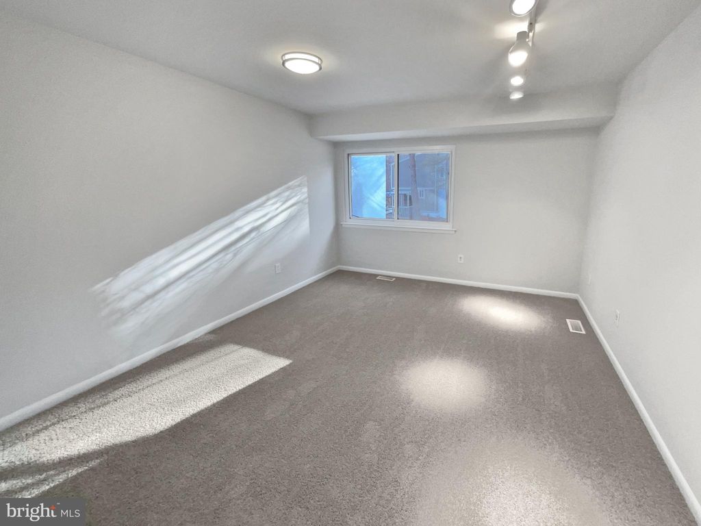listing image 53