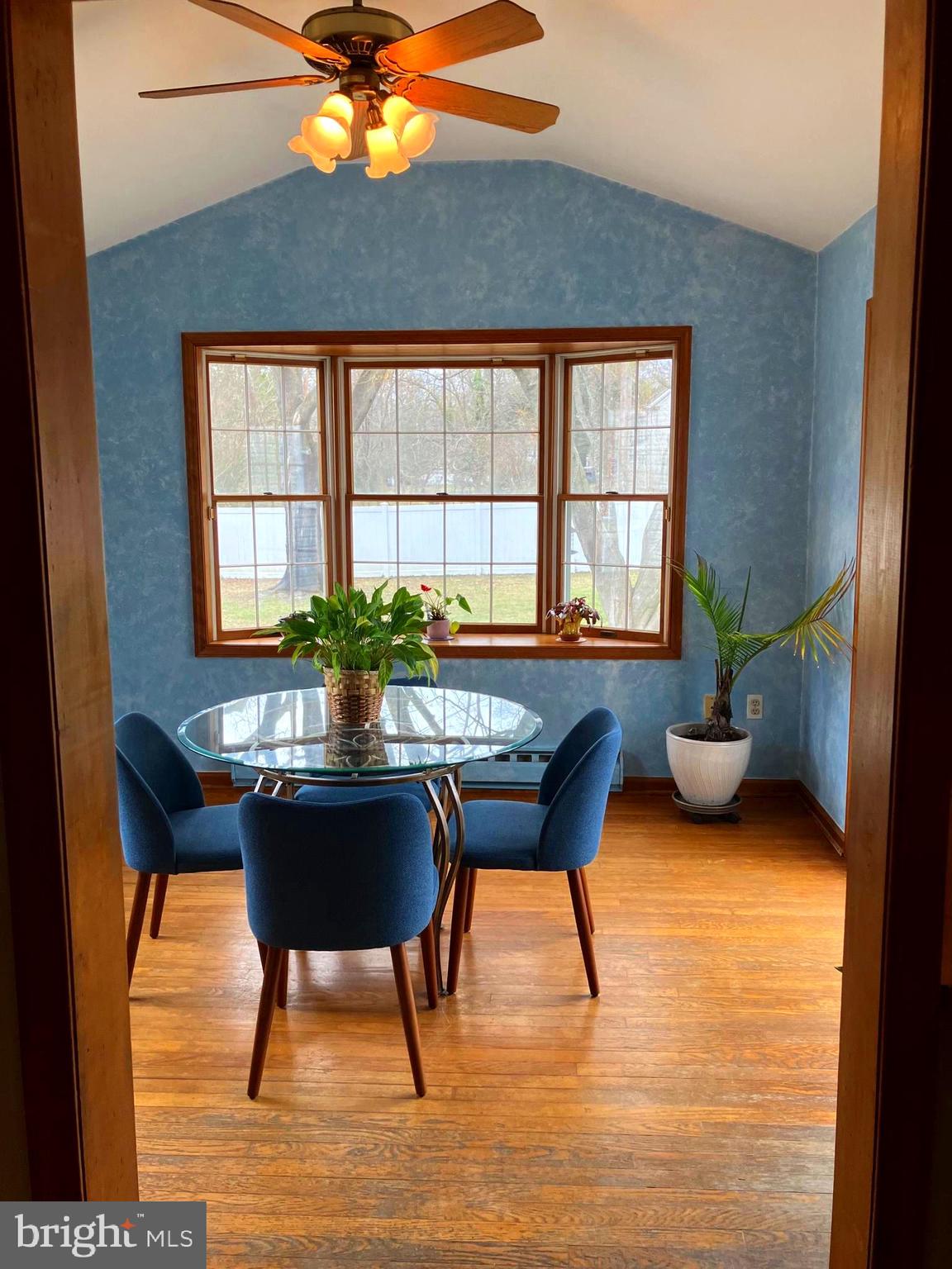 MILFORD MANOR - Residential