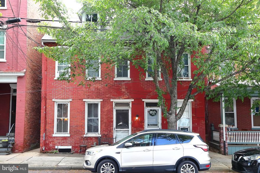 Don't miss this rare opportunity to own a three-unit apartment building just a walk to downtown.  This property offers strong upside future potential for a buyer looking to increase cash through strategic updates and rent adjustments.  

The building has been consistently occupied and is a prime location to shopping, dining and transit.  

Whether you're a seasoned investor or looking to expand your portfolio, definitely take a look and bring your vision!