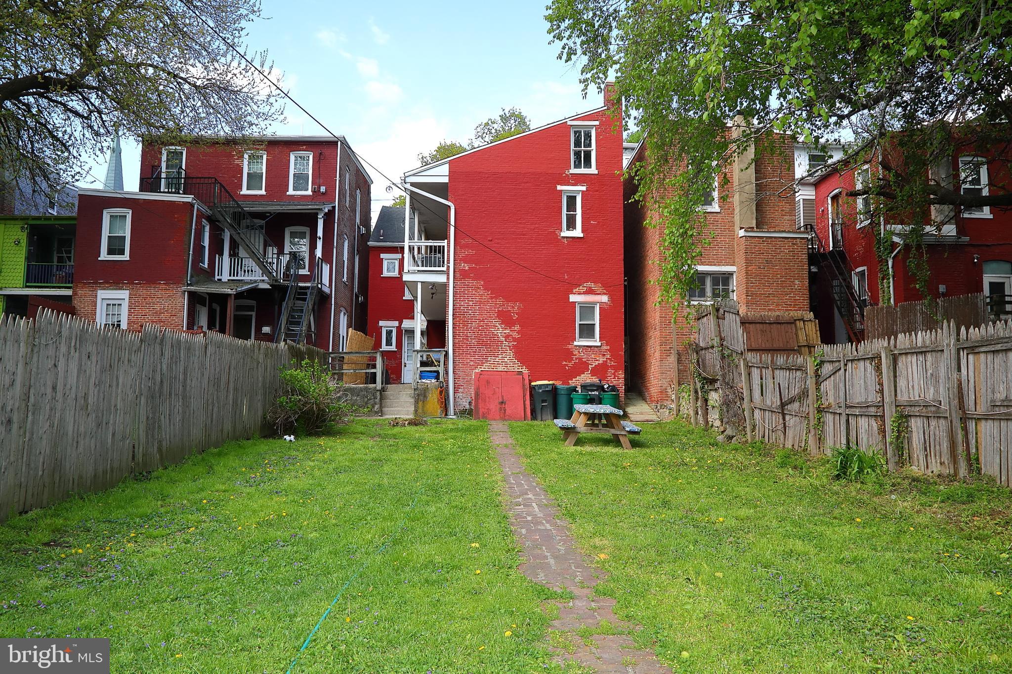 CHESTNUT HILL - Residential Income