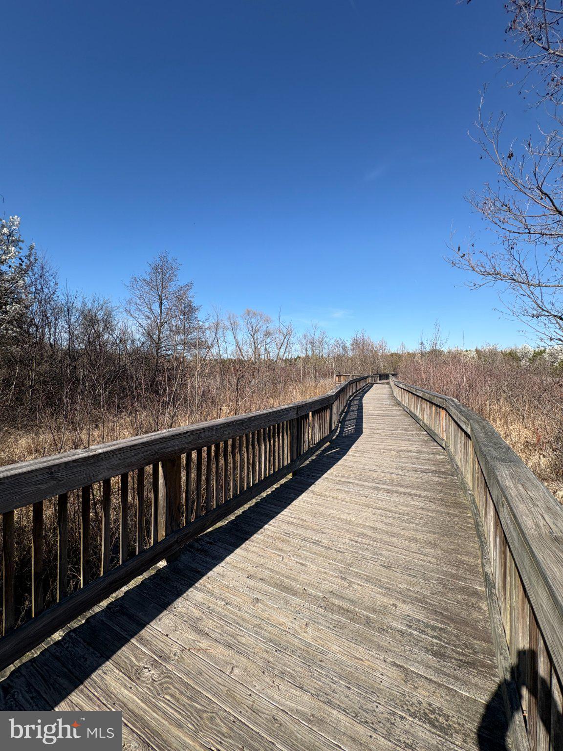 LOUDOUN PARKWAY CENTER - Residential