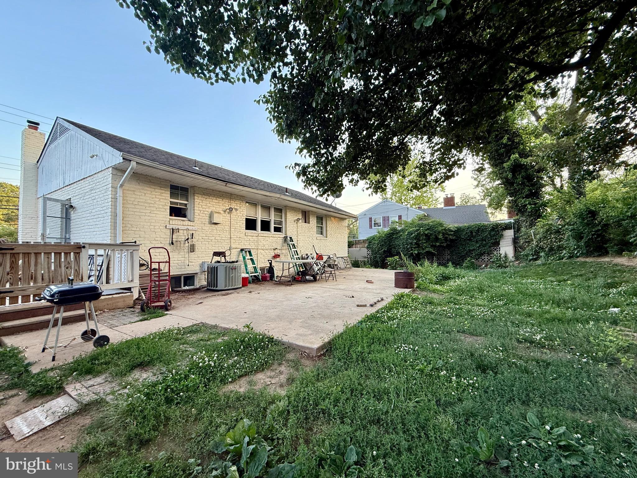 NEW CARROLLTON - Residential