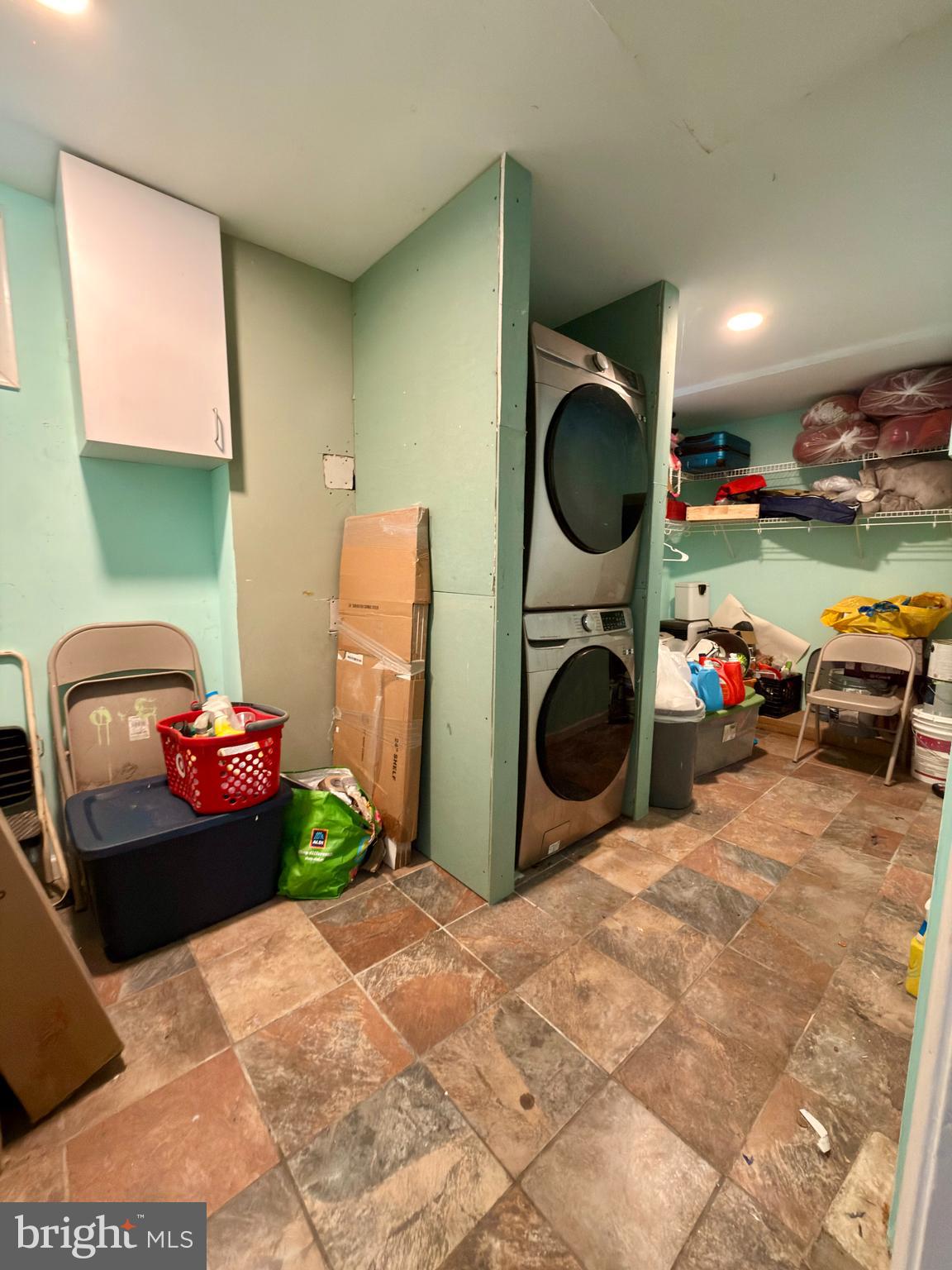 NEW CARROLLTON - Residential