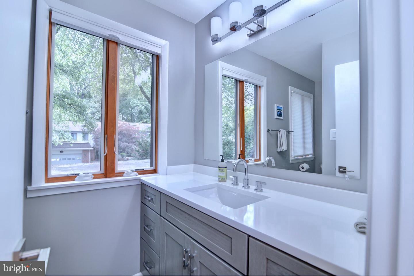 GREAT OAKS - Residential Lease