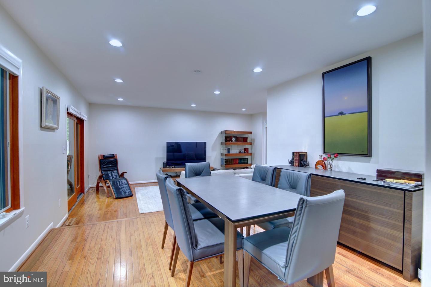 GREAT OAKS - Residential Lease