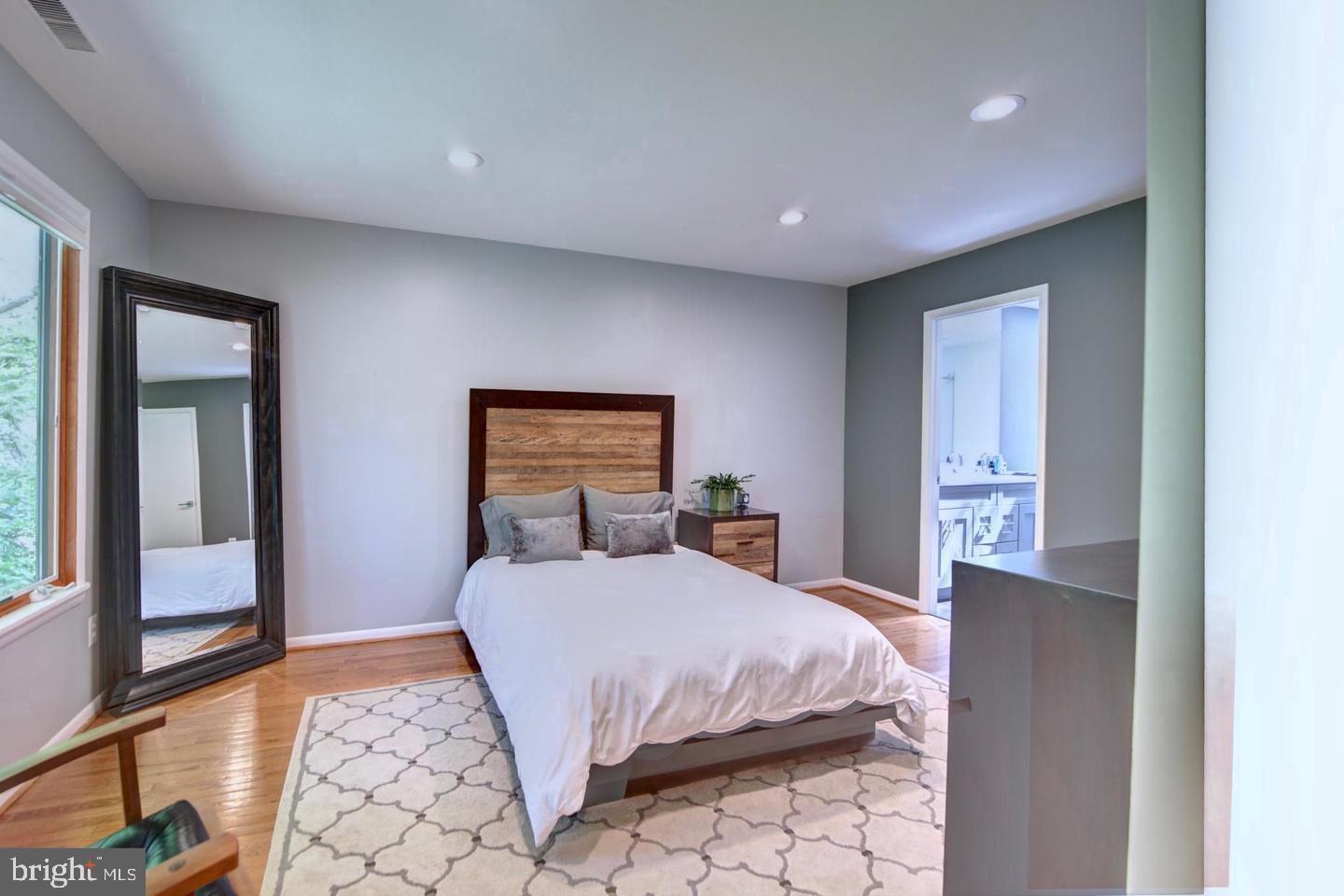 GREAT OAKS - Residential Lease