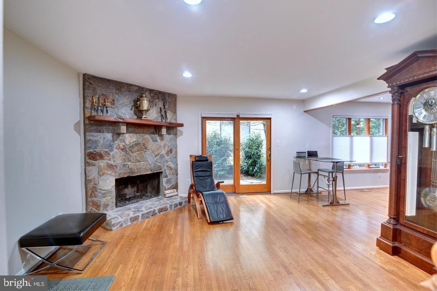 GREAT OAKS - Residential Lease