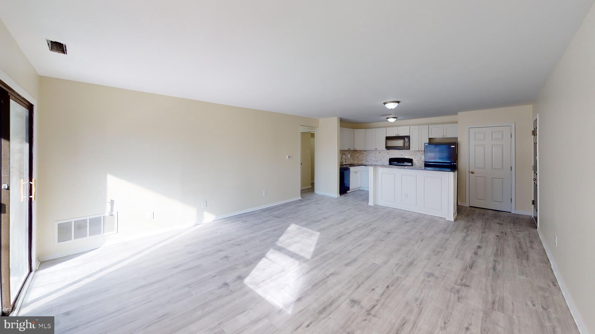300 BROADWAY C4