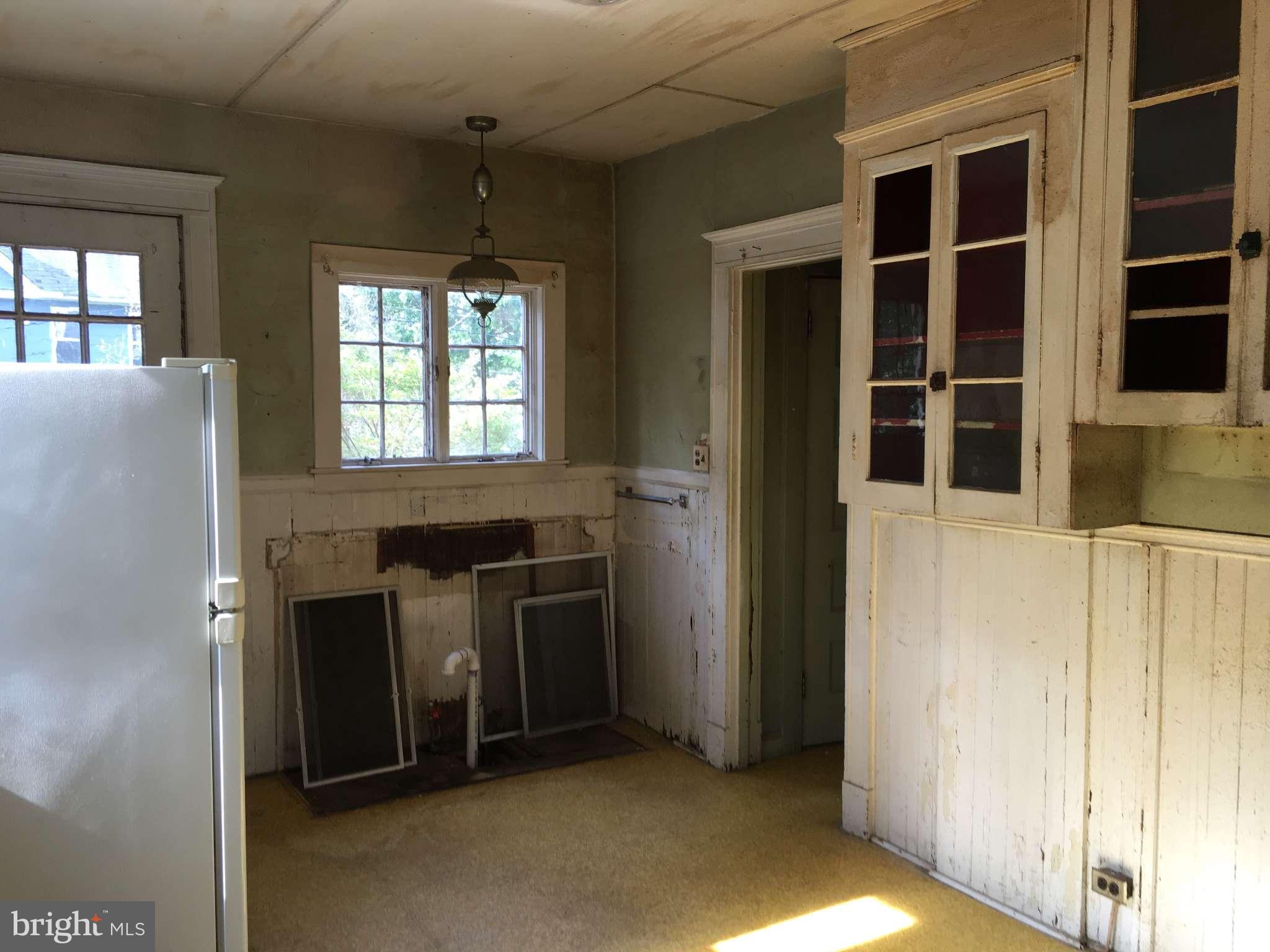 ROLAND PARK - Residential