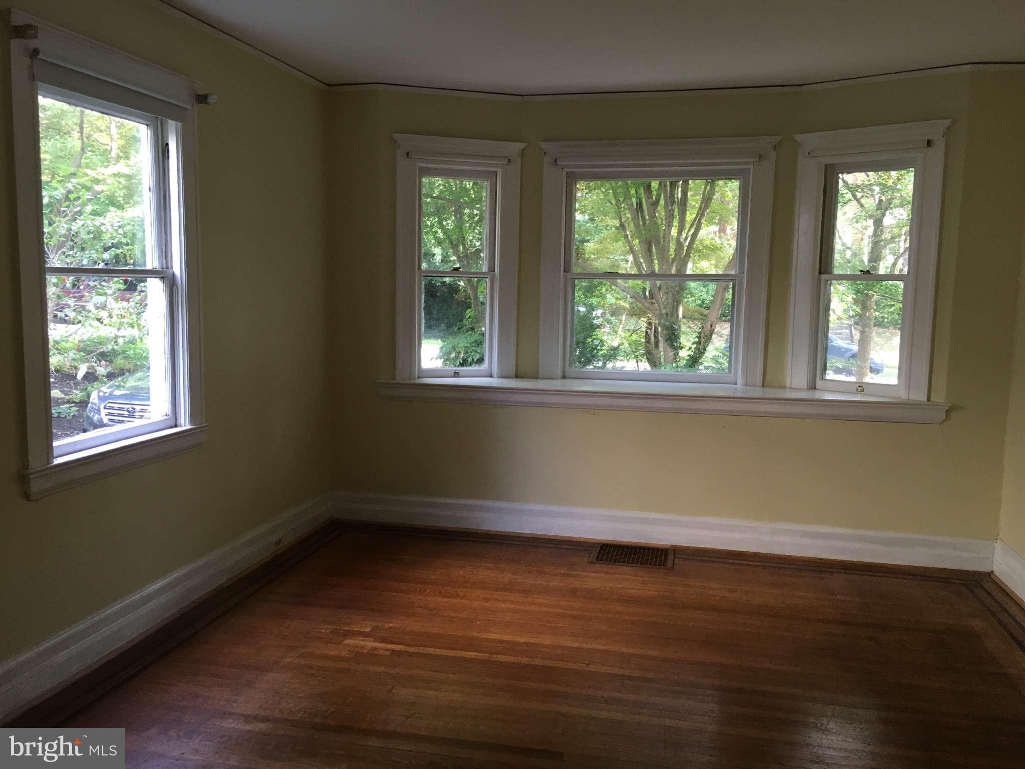 ROLAND PARK - Residential