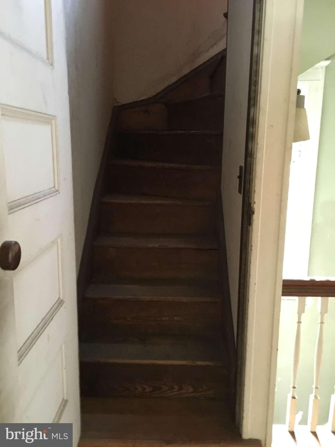 ROLAND PARK - Residential