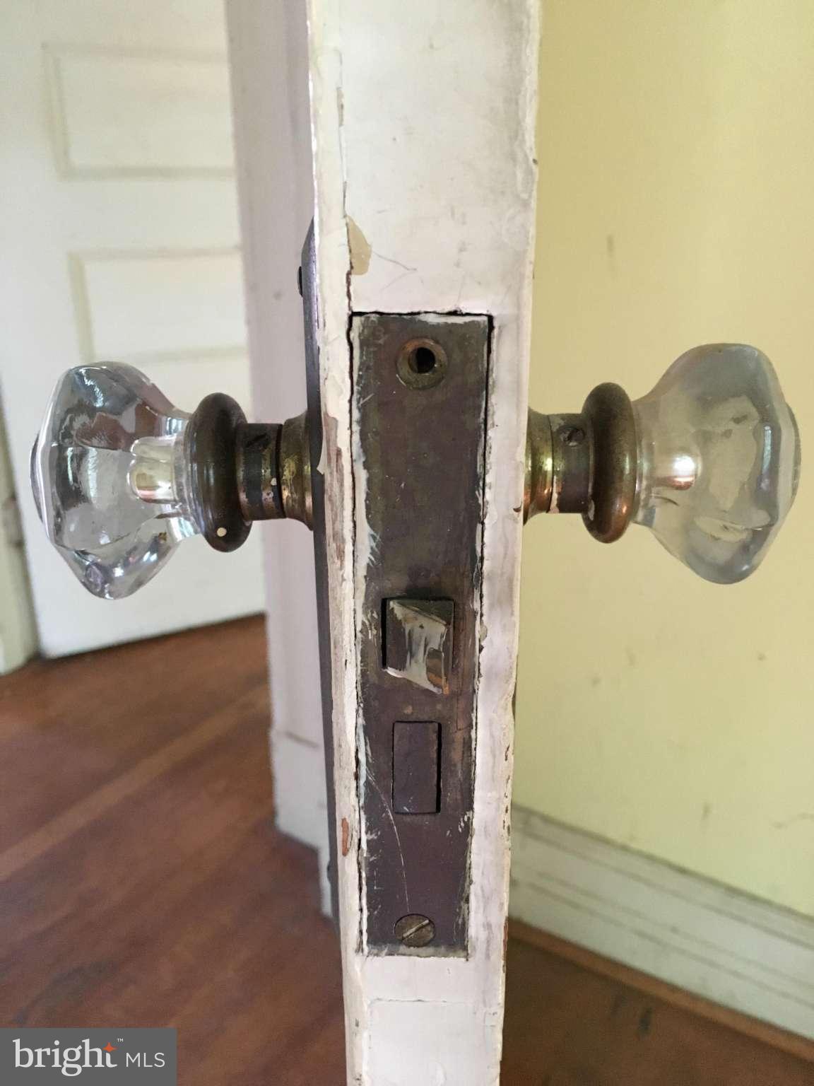 ROLAND PARK - Residential