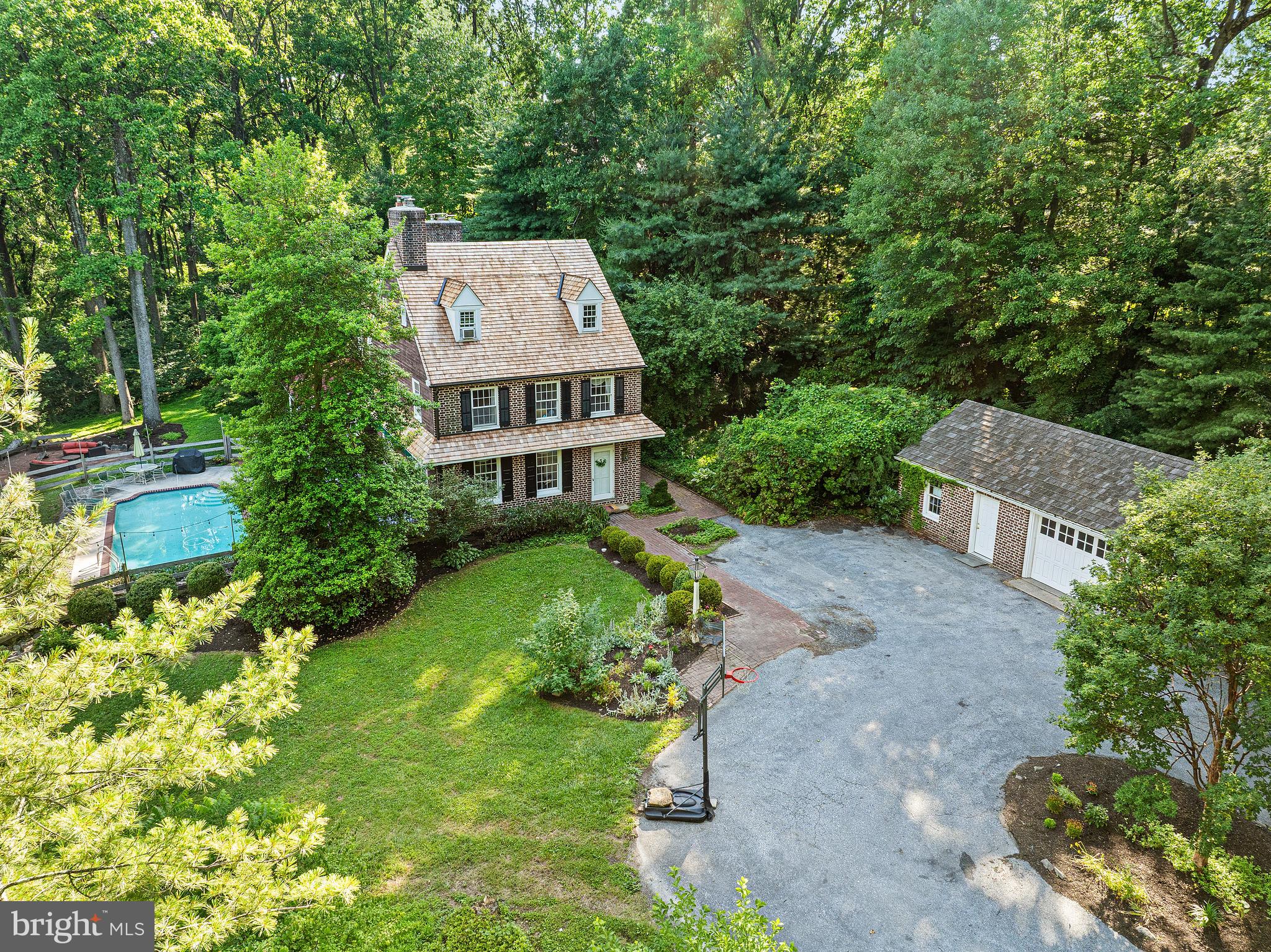 781 FAIRVIEW ROAD