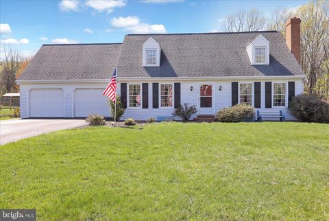 76 HAWTHORNE CIRCLE WILLOW STREET PA 17584