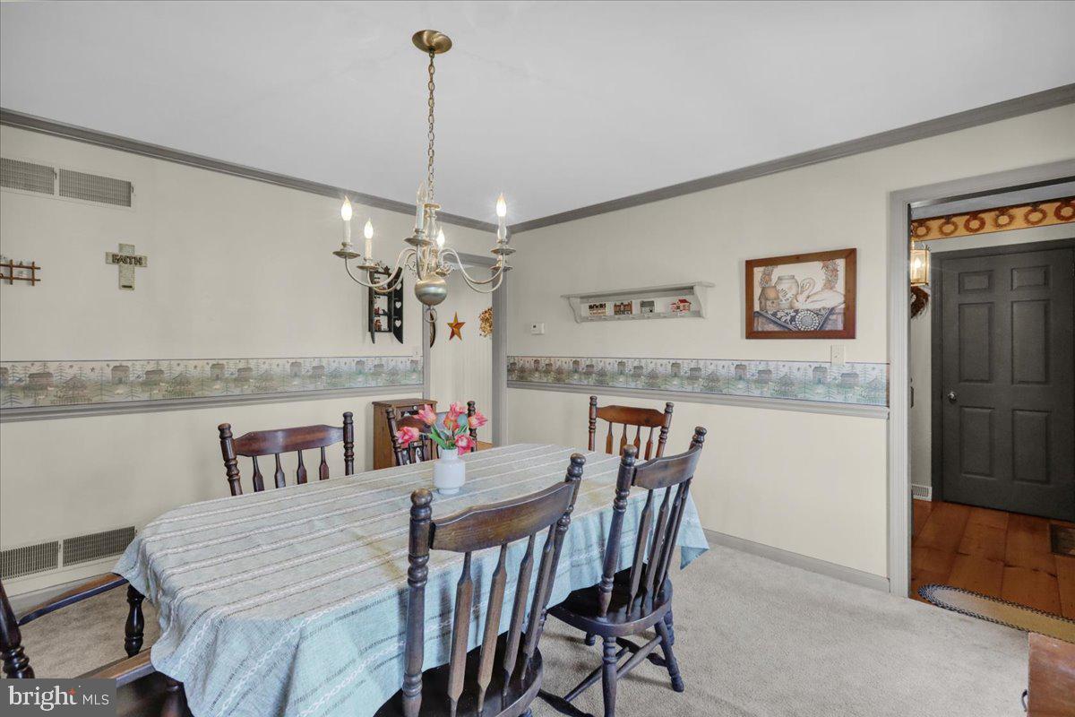 76 HAWTHORNE CIRCLE
