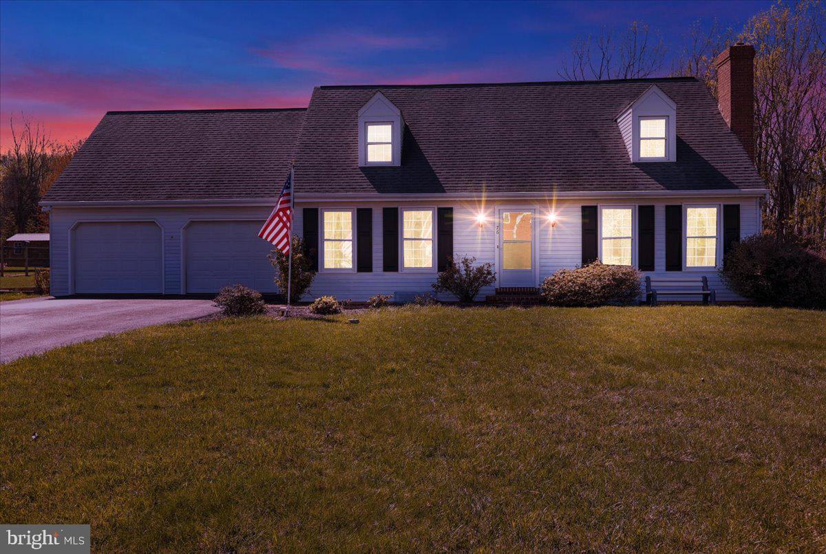 76 HAWTHORNE CIRCLE