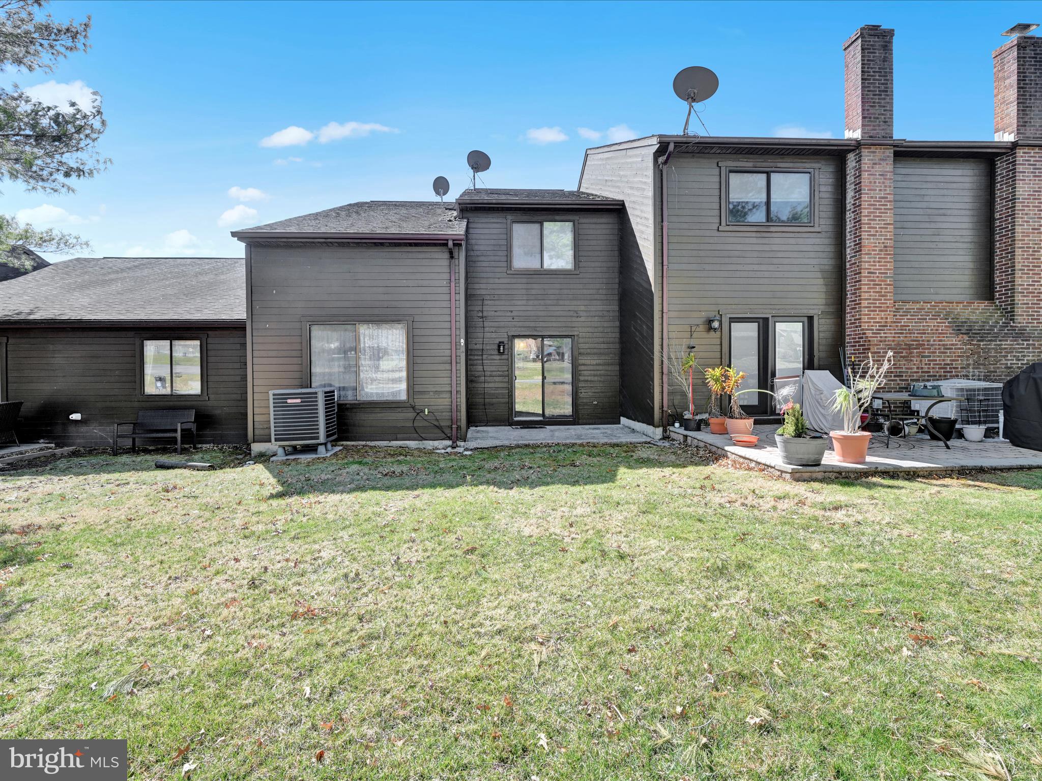 PINEBROOK - Residential