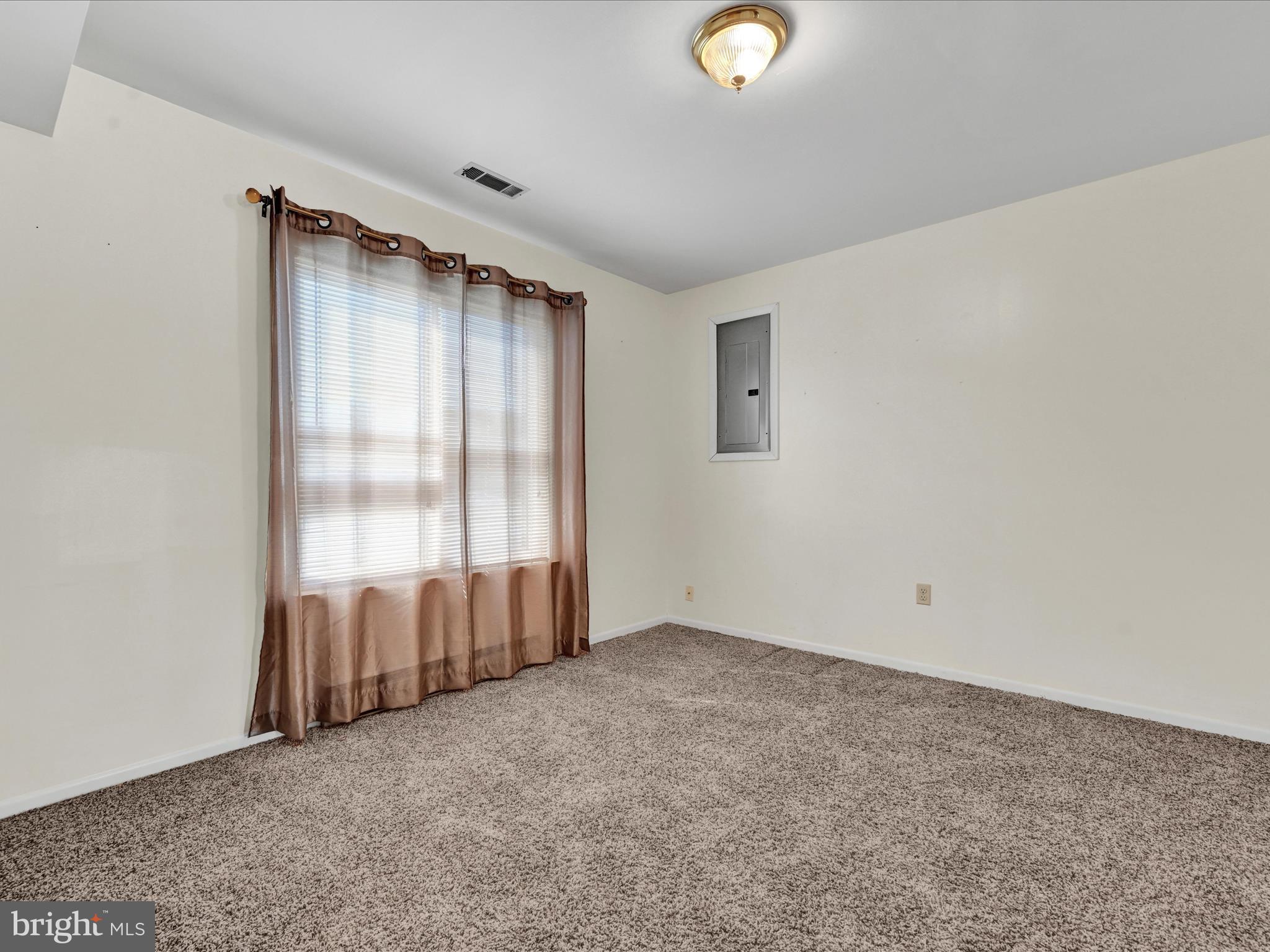 PINEBROOK - Residential