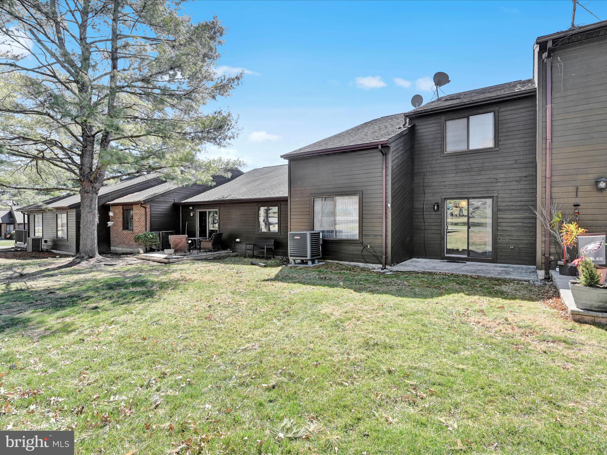 PINEBROOK - Residential