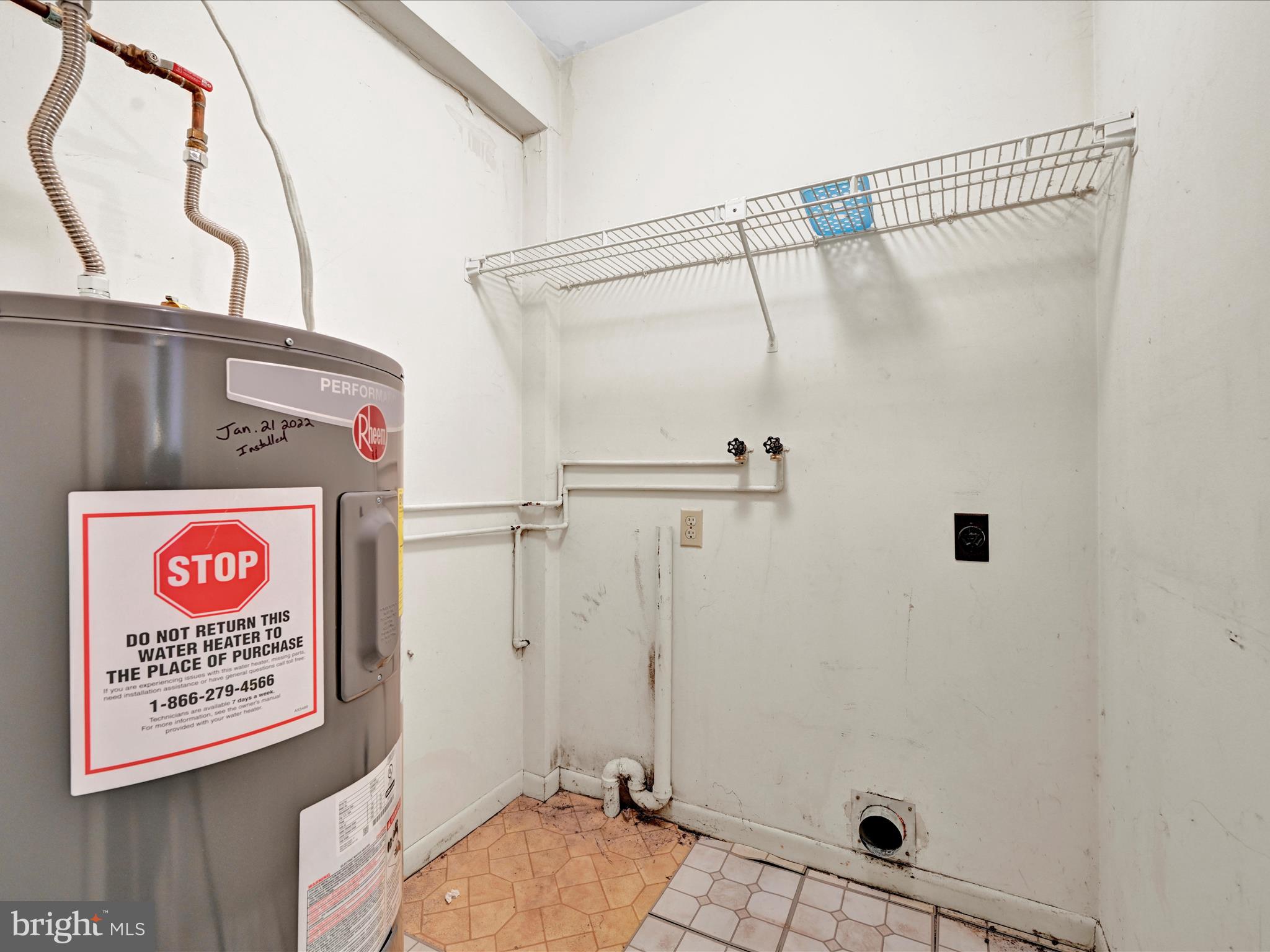 PINEBROOK - Residential