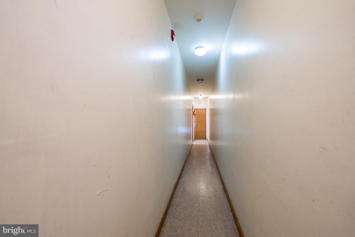 UNIVERSITY CITY - Commercial Sale