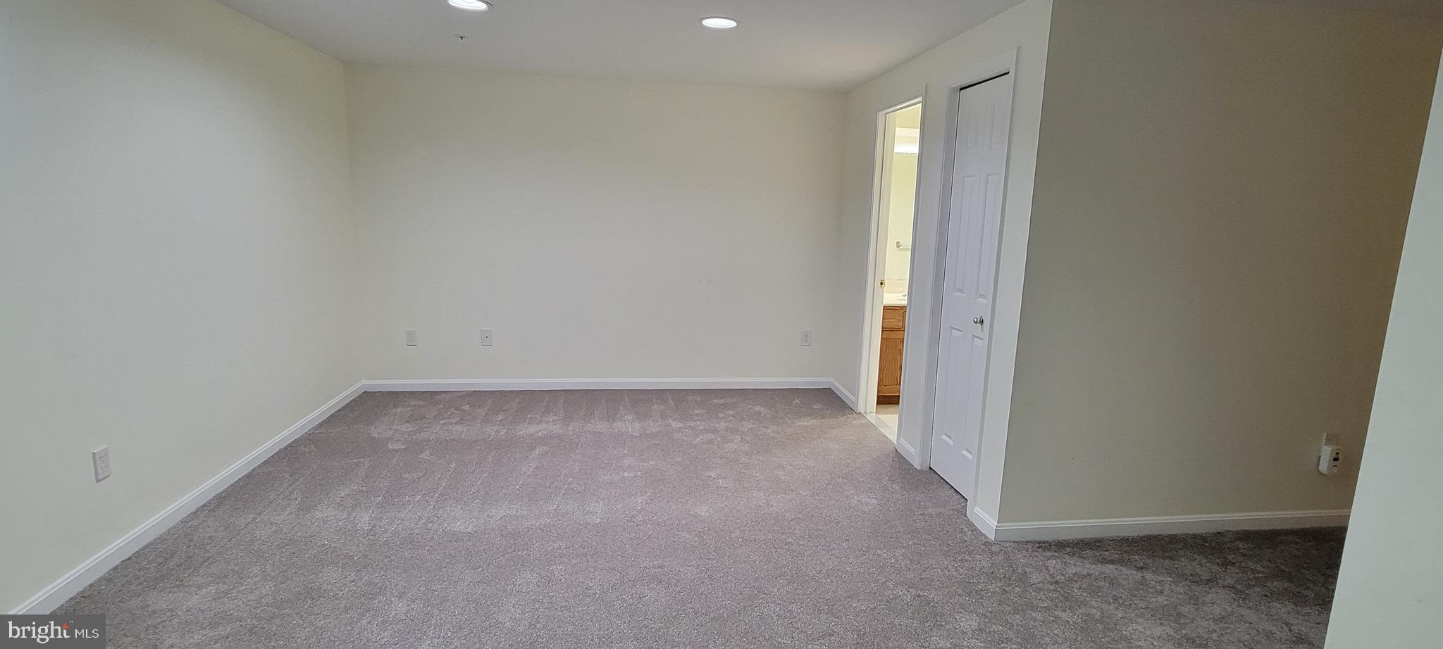 BROOKE MANOR FARMS - Residential Lease