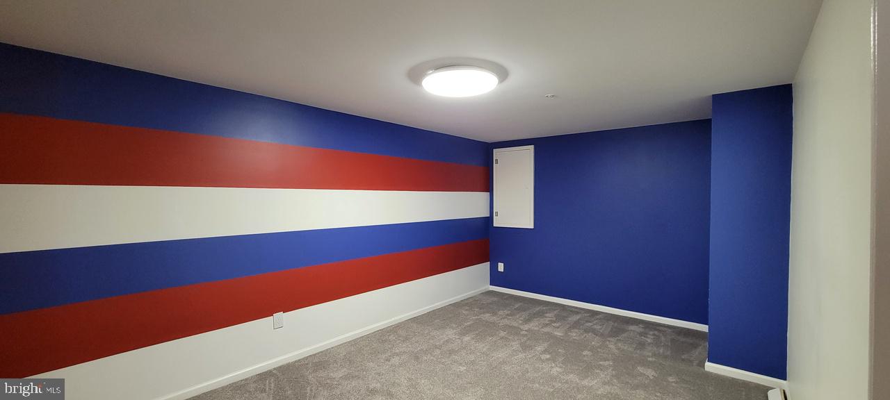 BROOKE MANOR FARMS - Residential Lease