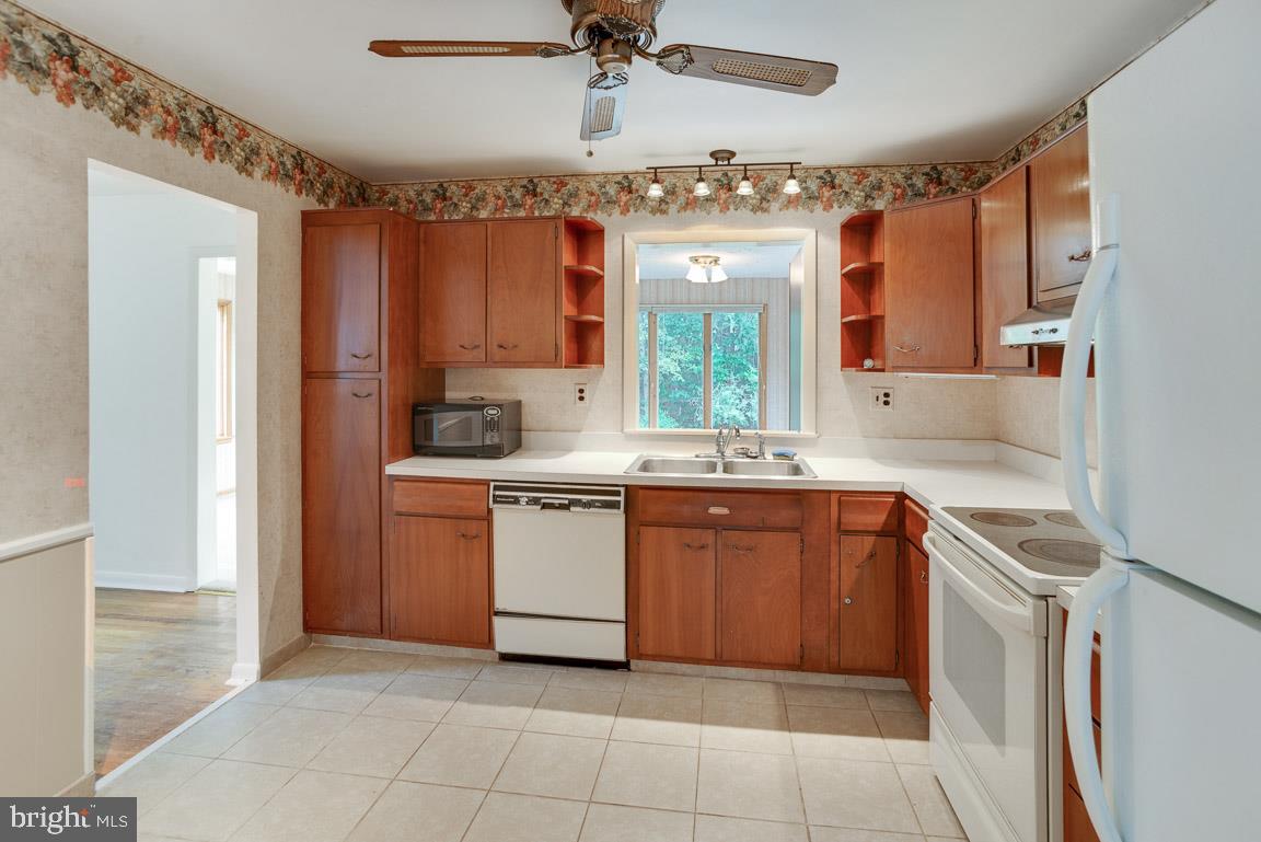 WALNUT HILLS LA PLATA - Residential