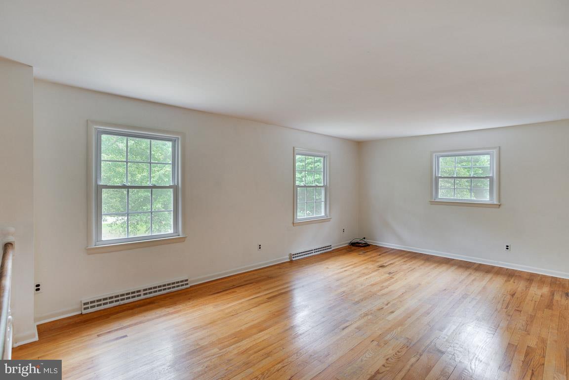 WALNUT HILLS LA PLATA - Residential