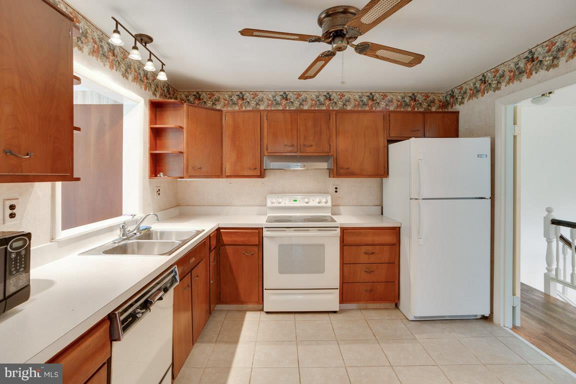 WALNUT HILLS LA PLATA - Residential