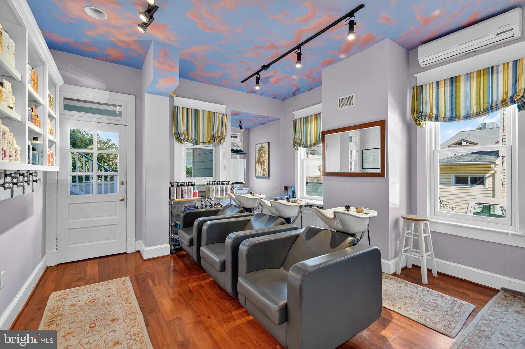 DEL RAY - Commercial Sale